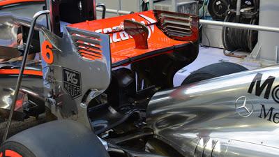 GP. Singapore: ali da alto carico sulla McLaren