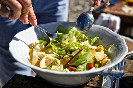 Johnatan, l'uomo che sussurava ai gabbiani. Per un'insalata con mango, aringa sciocca e noci