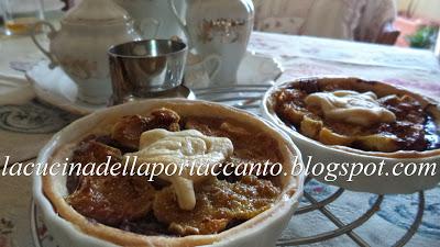 Piccole torte fiorite alla crema di nocciole piemontesi e fichi bianchi del Cilento