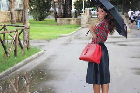 Tartan + plissè skirt