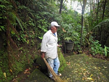 Viaggi in Indonesia: una camminata particolare