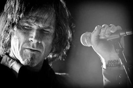 http://therockblog.net/wp-content/uploads/2013/07/mark-lanegan.jpg