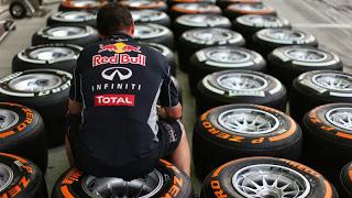 Red Bull in pista per la Pirelli