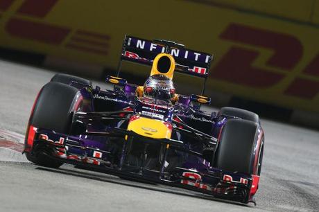 Sebastian-Vettel_qual_GP_Singapore_2013 (1)