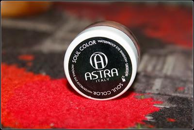 Saturday Night Make-up Fever : Soul Color Astra 14 Goldy