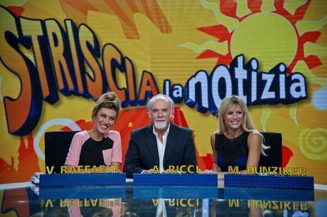 Hunziker - Raffaele e i 'Velini' aprono la nuova edizione di Striscia la Notizia