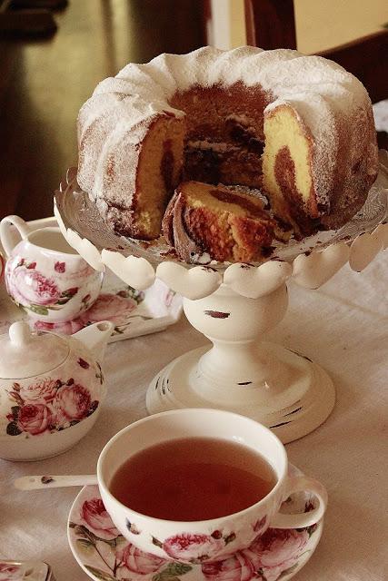 Ciambella bicolore alla Nutella.