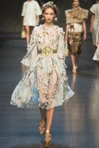 MFW 2013. Dolce & Gabbana: Fashion, Magna Grecia