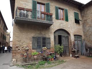 Buonconvento, la sagra della Valdarbia e... le ranocchie!