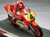 Diorama Kenny Roberts 1983 Yamaha (Tamiya) Utage Factory House