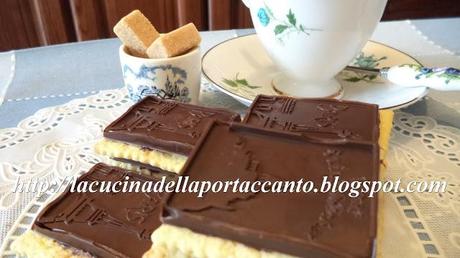 Petits-beurre con cioccolato fondente