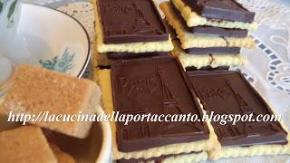 Petits-beurre con cioccolato fondente