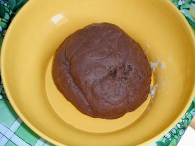 Pane al cacao e cannella per la prima colazione