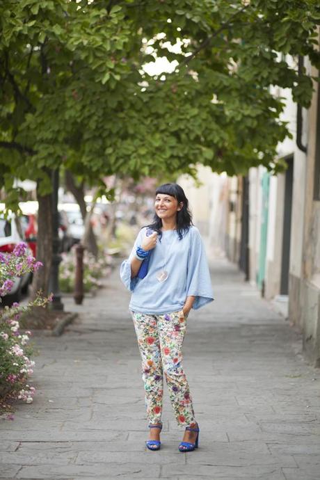 smilingischic, fashion bog, bye bye summer, flowers pants, heart, outfit, streetstyle