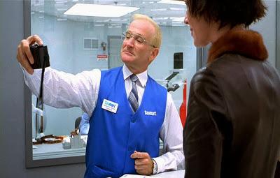 One Hour Photo di Mark Romanek, 2002