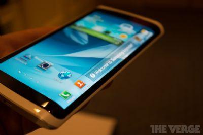 Samsung-display-flessibile-CES2013_69853_1