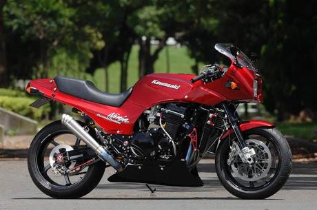 Kawasaki GPZ 900 R RCM-120 by Sanctuary Tokyo West