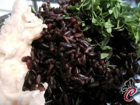 Fingers di riso venere e mazzancolle in guscio di zucchina: colori e sapori in un solo boccone