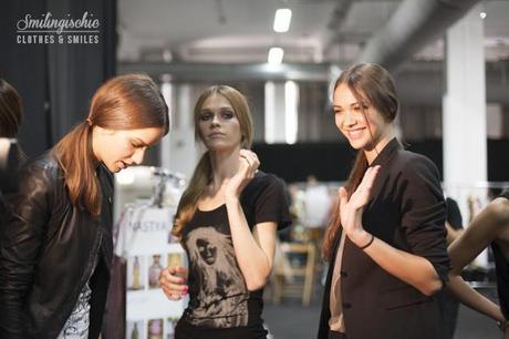 smilingischic, fashion blog, backstage Stella Jean, MFW , models,  fashion show, sfilata, settimana della moda milanese, stilista Sella Jean , 
