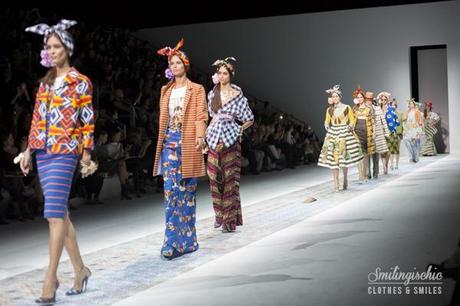 smilingischic, fashion blog, backstage Stella Jean, MFW , models,  fashion show, sfilata, settimana della moda milanese, 