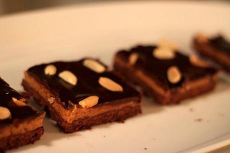 Delicious recipes: Triple Layer peanut butter brownies