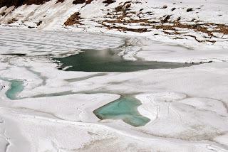 Il Lago del Vannino ci attende tra i ghiacci.