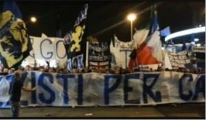 La Curva Nord protesta: 