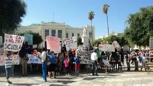 manifestazione scuola catona