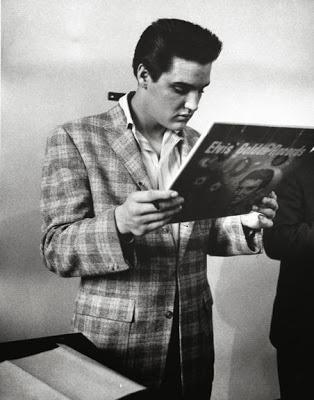 ELVIS: TOP 10 ALBUMS 1956 - 1977