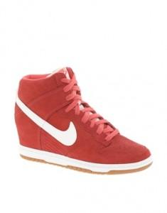 Nike Dunk Sky rossa