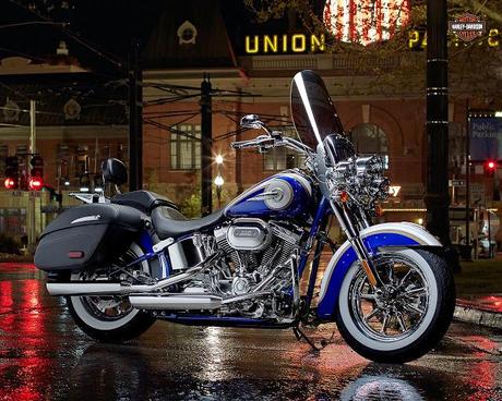 Harley-Davidson Custom Vehicle Operation (CVO) 2014