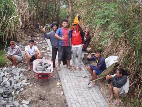 Viaggi in Indonesia: lavori sul monte vulcanico Mahawu