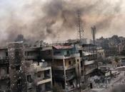 Siria, bombardato liceo