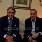 Notizie calcio ultima ora: Mancini all'atto della firma ritratto sull'account twitter del Galatasaray