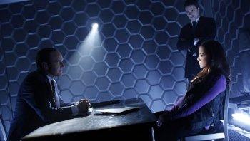 Il Marvel Cinematic Universe sbarca in TV: Agents of S.H.I.E.L.D. 1x01   Pilot The Avengers Marvels Agents of S.H.I.E.L.D. Marvel Studios Joss Whedon In Evidenza 