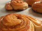 Brioche sfogliata allo zucchero granella