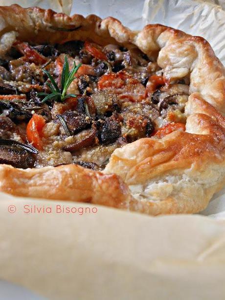 Quiche ai funghi e pomodorini