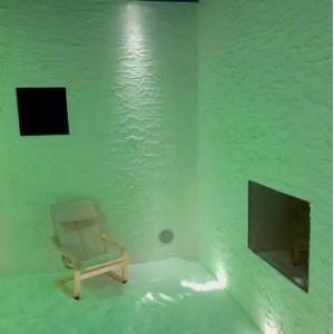 Grotta di sale e cromoterapia Come godere dei benefici del mare restando in citta’: la grotta di sale a Modena