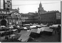 Modena e i suoi fotografi - Bandieri