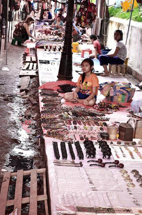 Indietro nel Tempo a Luang Prabang, Laos (in 14 Foto)