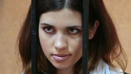 Pussy Riot, Nadezhda Tolokonnikova interrompe lo sciopero della fame