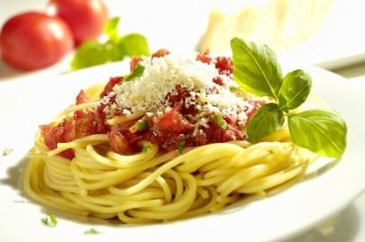 Spaghetti al pomodoro e parmigiano