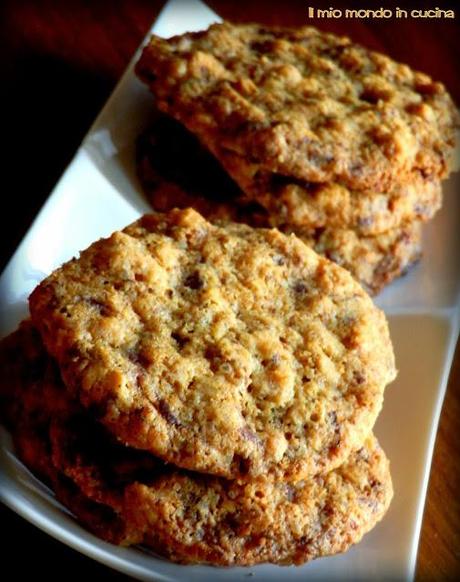 Cookies con FIOCCHI di AVENA, NOCCIOLE e CIOCCOLATO