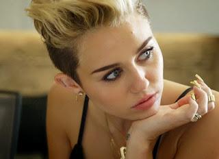 MTV alle 15 racconta con un documentario inedito l'epica ascesa di Miley Cyrus