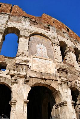 Roma. Dal Colosseo all'arco di Costantino.