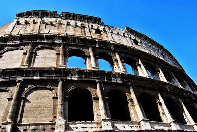 Roma. Dal Colosseo all'arco di Costantino.