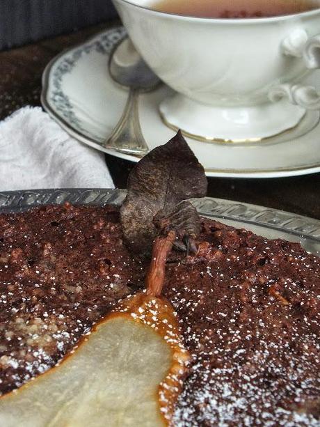 Autunno: torta di cioccolato, pere e cous cous