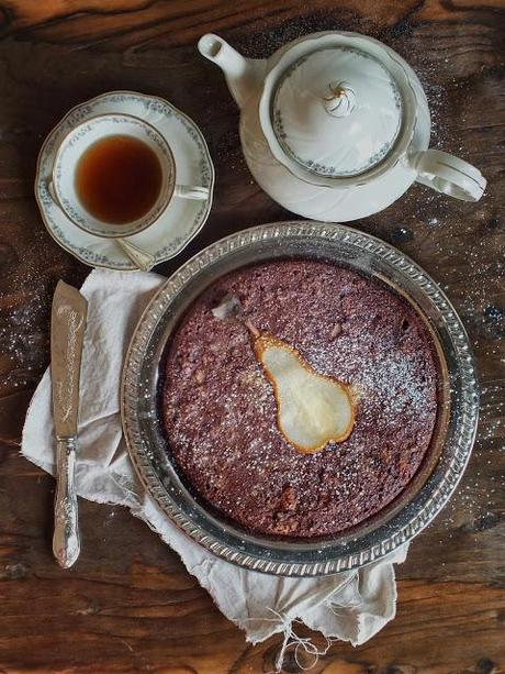 Autunno: torta di cioccolato, pere e cous cous