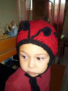 VENDO CAPPELLI ALL'UNCINETTO BIMBI!