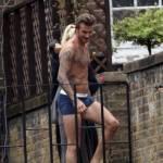 David Beckham in biancheria intima sui tetti di Londra per H&M04